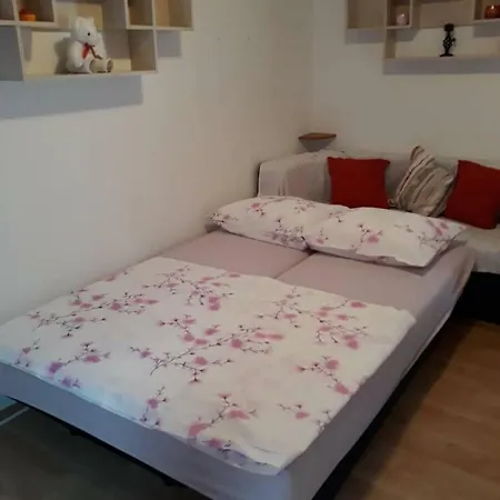 Appartement Doris 2 *